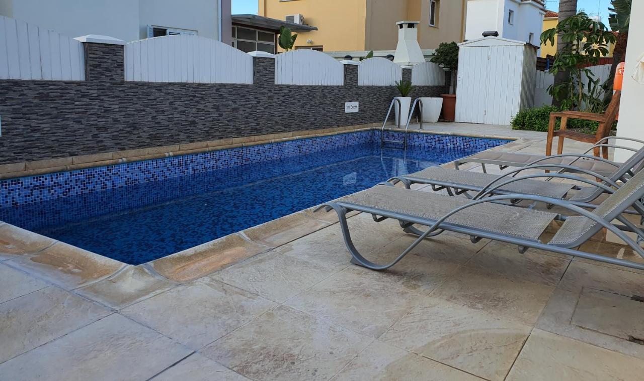 A- Luxury Sea Next To The Beach *